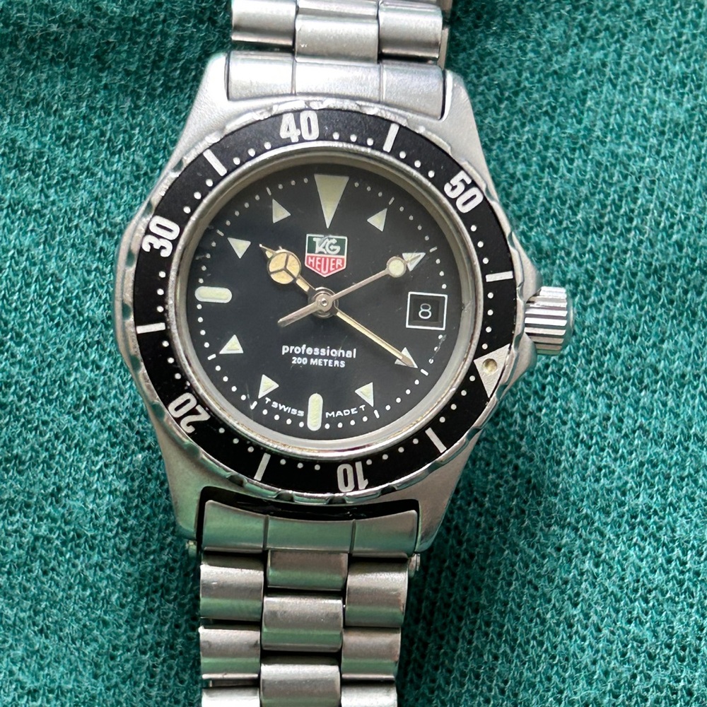 Tag Heuer 2000 series 1995. Works perfectly